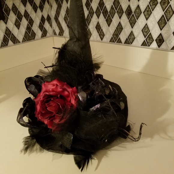 Halloween decor - Picture 2 of 6